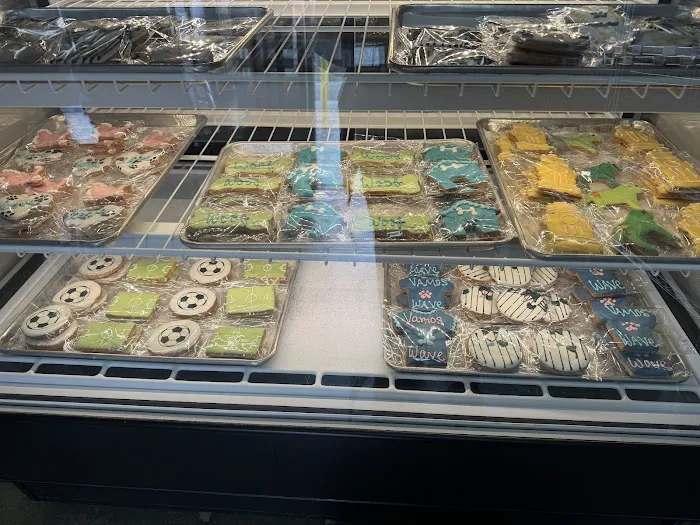 Original Paw Pleasers Dog Bakery Picture 2