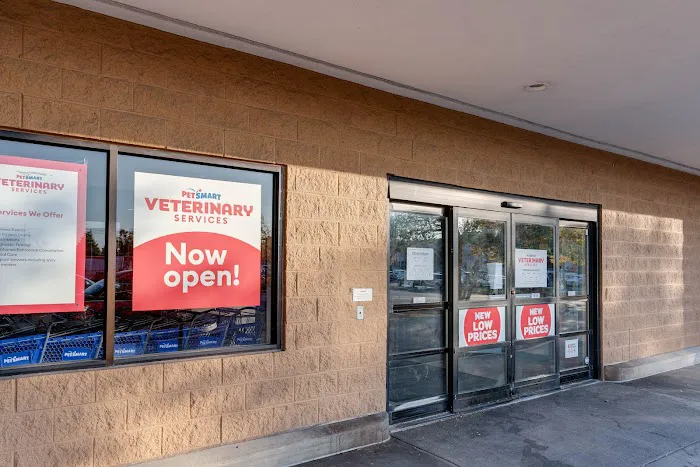 PetSmart Veterinary Services - Oxon Hill Picture 7