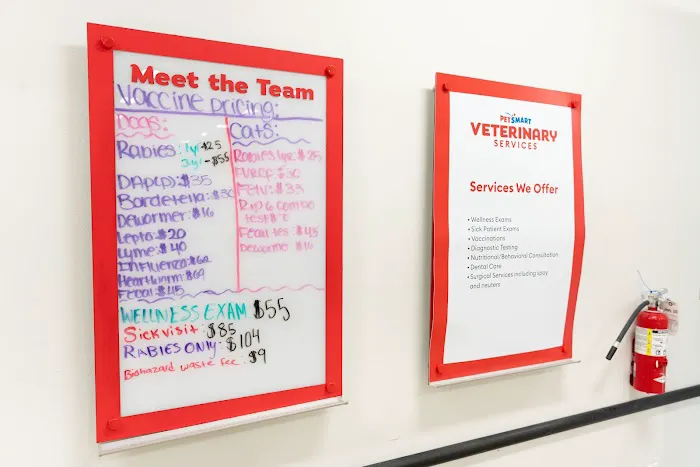 PetSmart Veterinary Services - Oxon Hill Picture 3