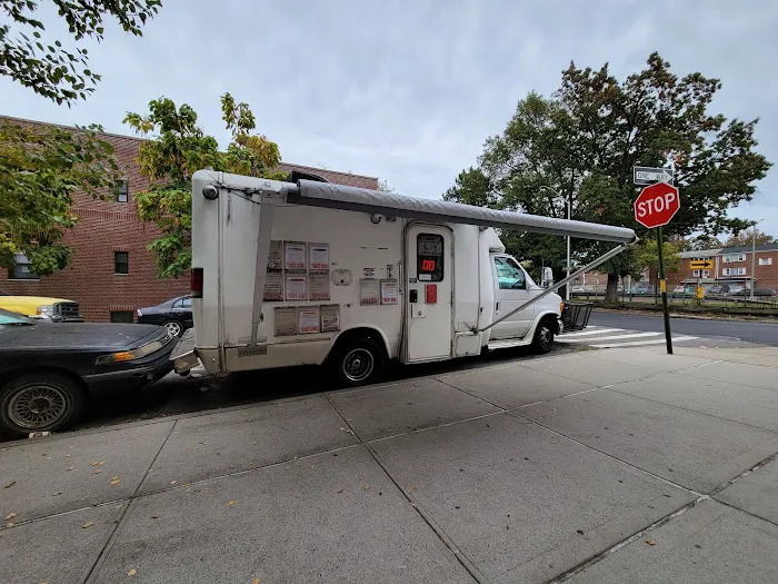 Low Cost Vet Mobile Picture 5