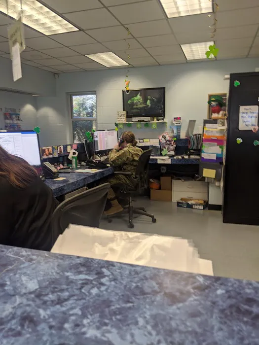 Fort Belvoir Veterinary Center Picture 9