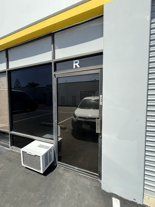 Cucarachaplug LLC Picture 1