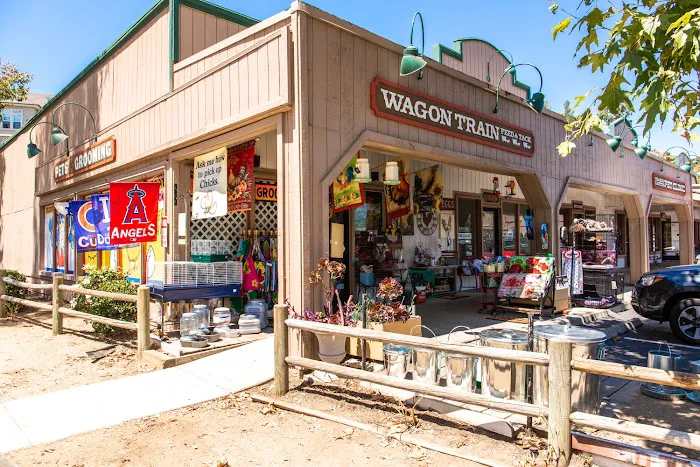 Wagon Train Feed & Pet Picture 9