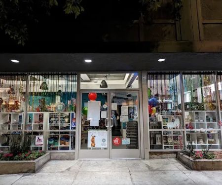 Tailwaggers & Tailwashers Larchmont Village