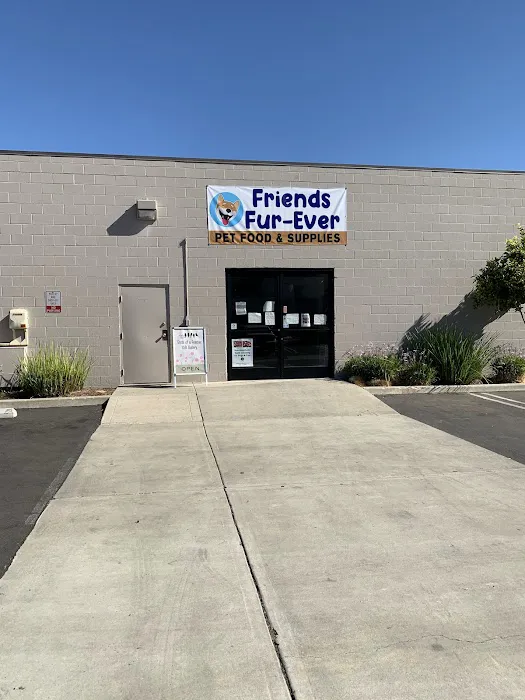 Friends Fur-Ever Pet Food & Supplies Picture 3