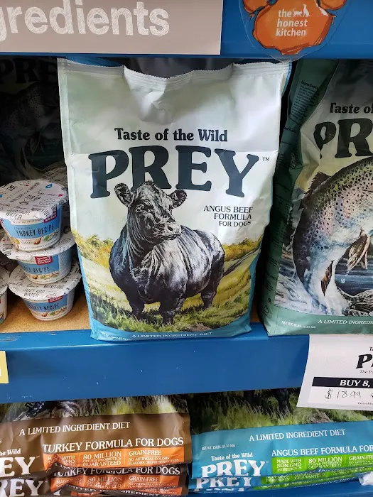 Friends Fur-Ever Pet Food & Supplies Picture 8
