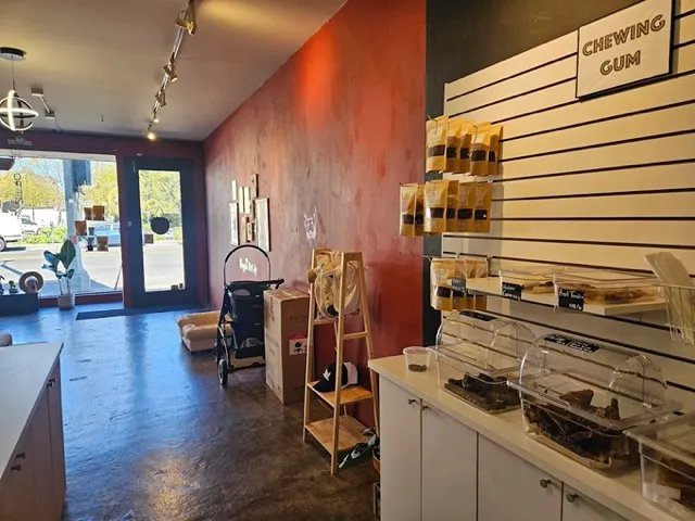 The Doggie’s Deli Picture 2