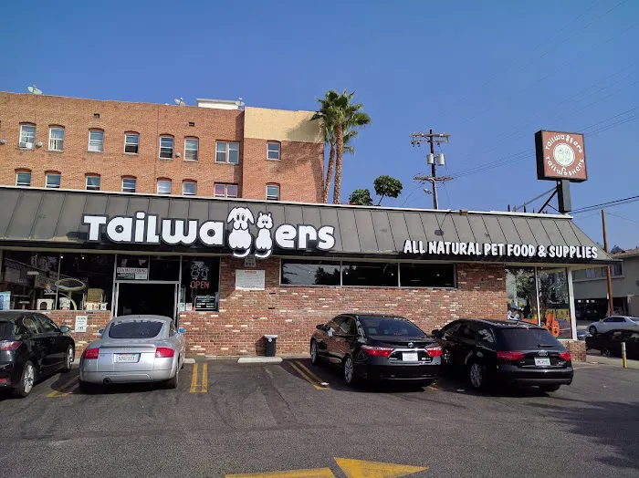 Tailwaggers & Tailwashers Hollywood Picture 1