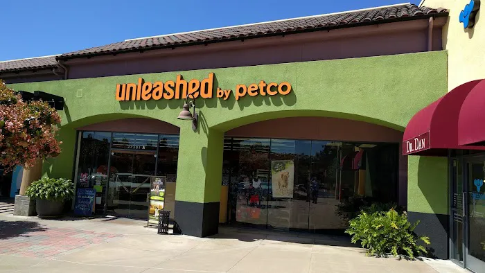 Unleashed by Petco-Closed Picture 2