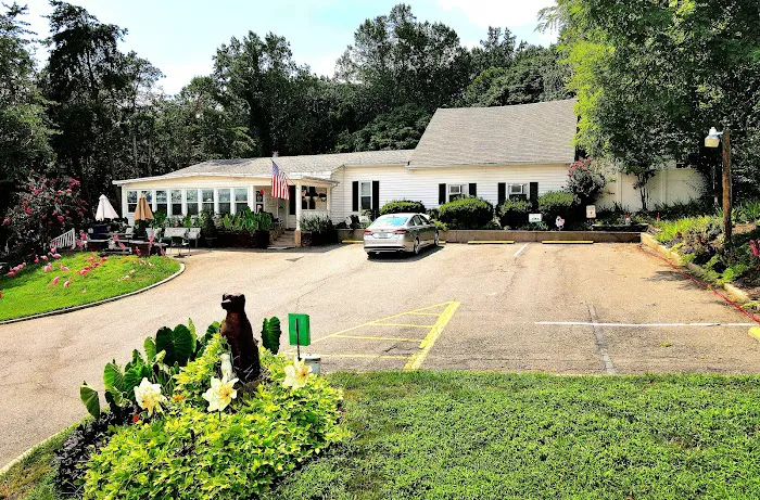 River Oaks Veterinary Clinic Picture 4