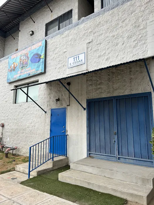 Harry's Marine Life Burbank Picture 1