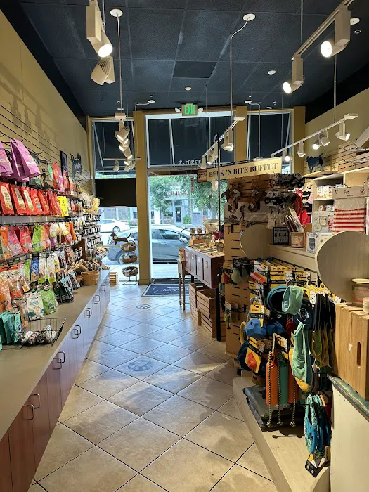 Three Dog Bakery Encino Picture 10