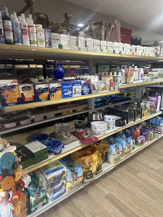 Mendoza's Feed and Supply Picture 3