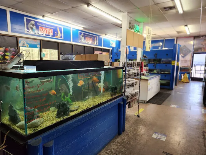 Elliott's Pet Emporium Picture 1