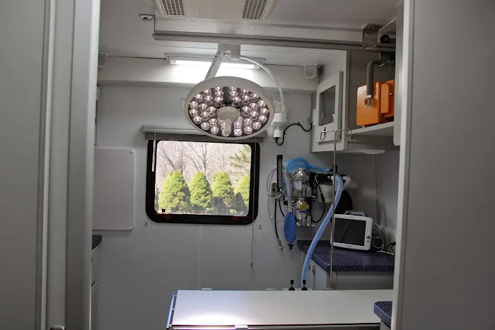 Curbside Veterinary Clinic, LLC Picture 4