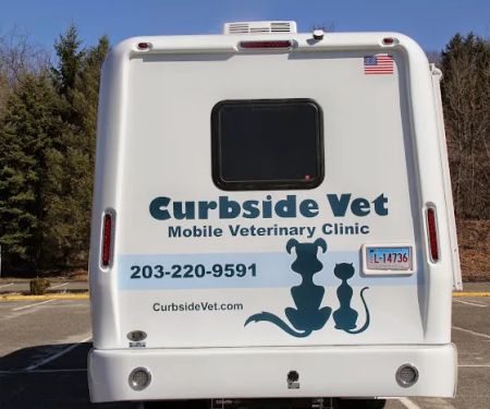 Curbside Veterinary Clinic, LLC