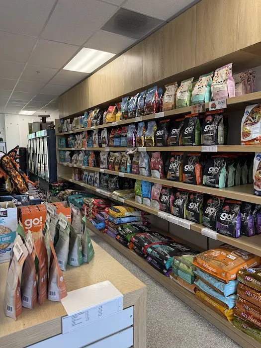 Healthy Furs - Natural Pet Store Picture 1