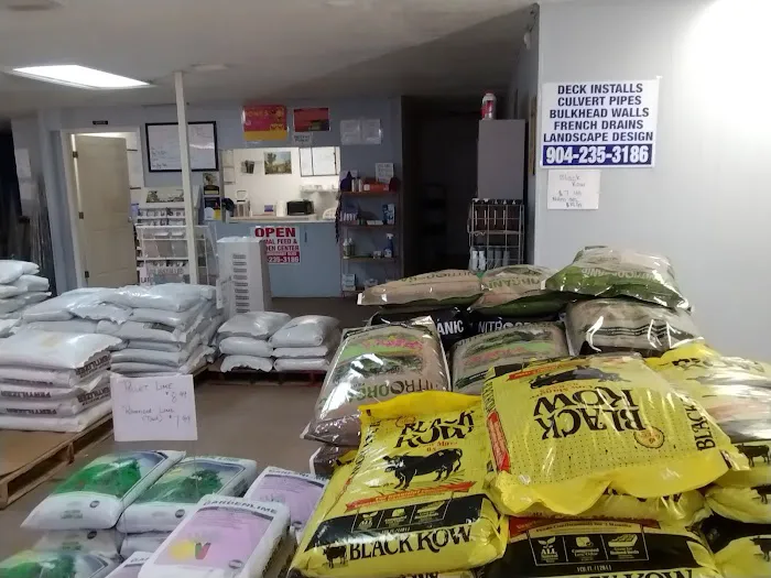 M&M Pet Feed Store and landscape supplies Picture 1