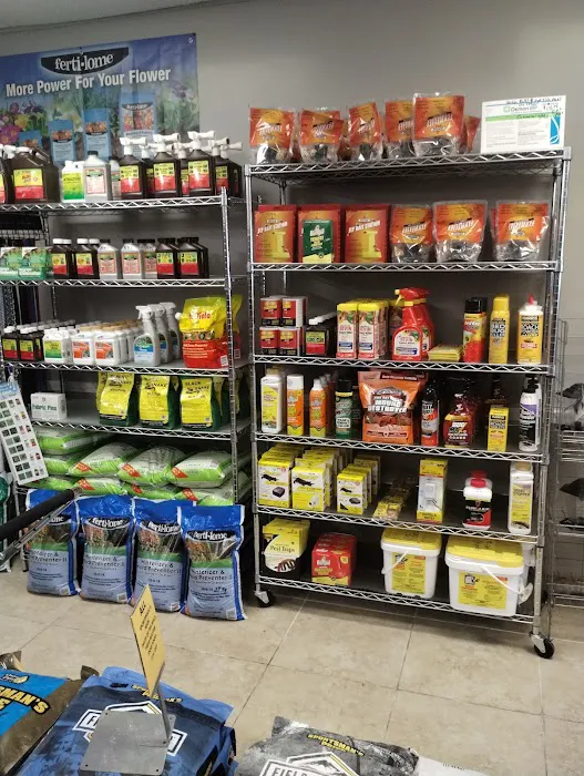 M&M Pet Feed Store and landscape supplies Picture 9