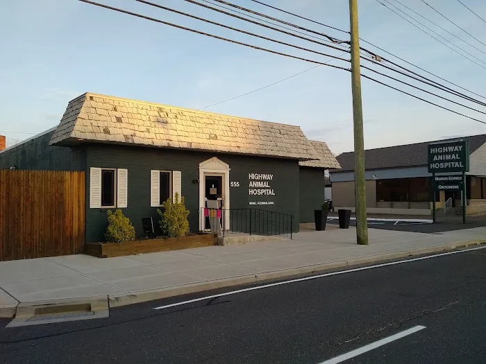 Highway Animal Hospital Picture 10