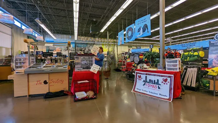 Petco Picture 4