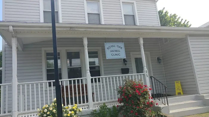 Royal Oak Animal Clinic Picture 1