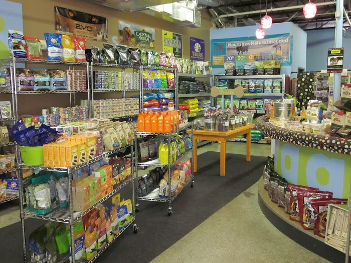 Wag Natural Pet Market & Grooming South Tampa Picture 5