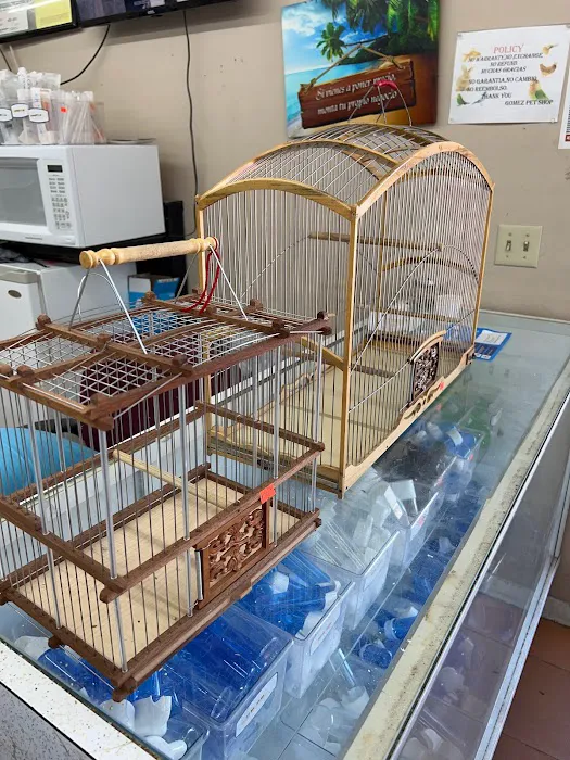 Gomez Pet Shop Picture 10