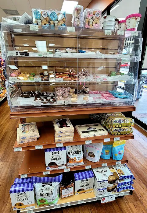 Pet Supermarket Picture 7