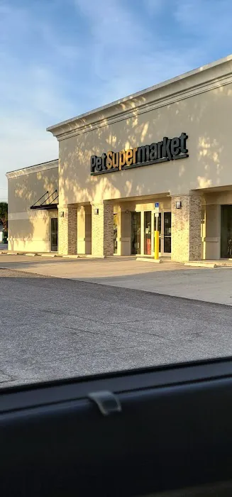 Pet Supermarket Picture 4