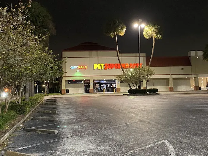 Pet Supermarket Picture 1