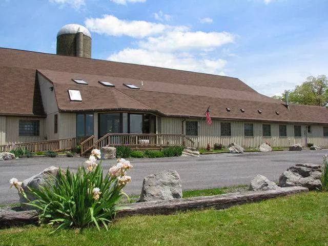 Meadowridge Veterinary Hospital Picture 1
