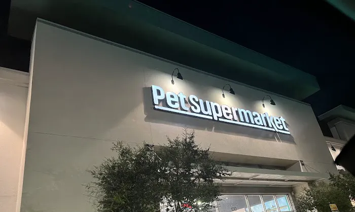 Pet Supermarket Picture 8