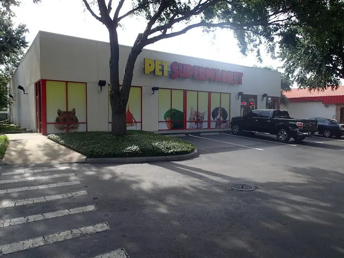 Pet Supermarket Picture 9
