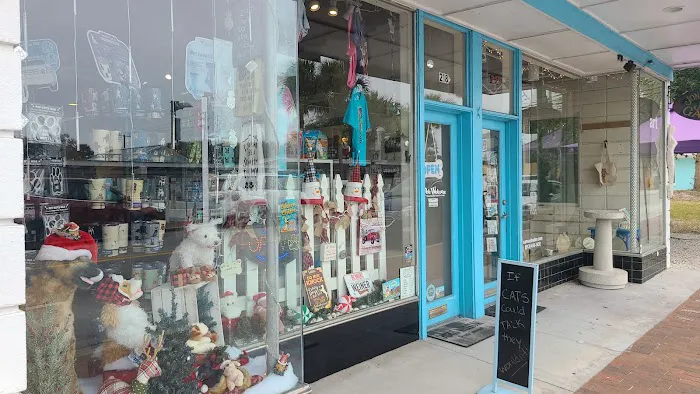 Silly Willie's Pet Boutique Picture 4