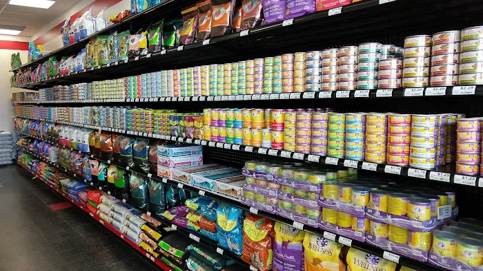 Chuck & Don's Pet Food & Supplies Picture 2