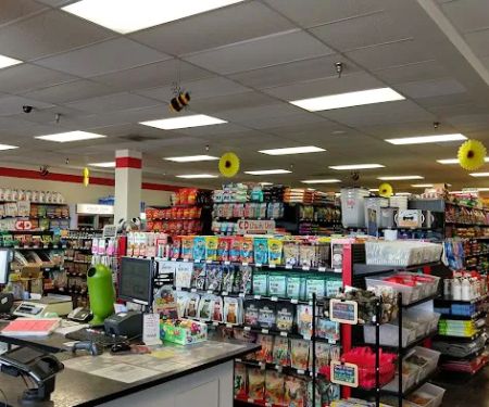 Chuck & Don's Pet Food & Supplies