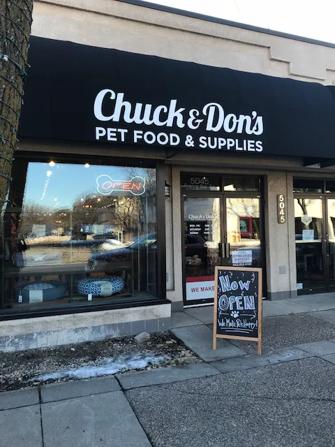 Chuck & Don's Pet Food & Supplies Picture 3