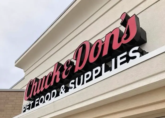 Chuck & Don's Pet Food & Supplies Picture 4