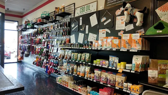 Chuck & Don's Pet Food & Supplies Picture 5