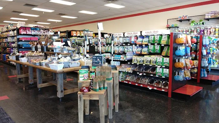 Chuck & Don's Pet Food & Supplies Picture 7