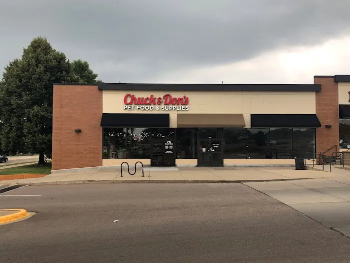 Chuck & Don's Pet Food & Supplies Picture 8