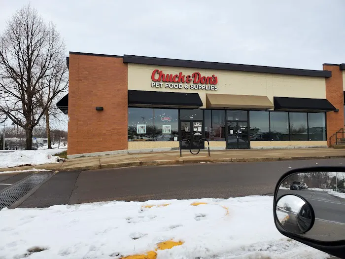 Chuck & Don's Pet Food & Supplies Picture 7