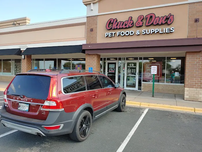 Chuck & Don's Pet Food & Supplies Picture 8