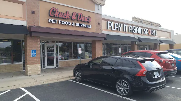 Chuck & Don's Pet Food & Supplies Picture 3