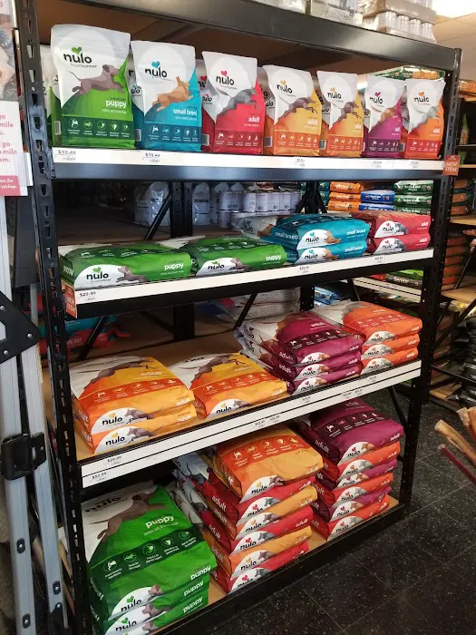 Chuck & Don's Pet Food & Supplies Picture 10