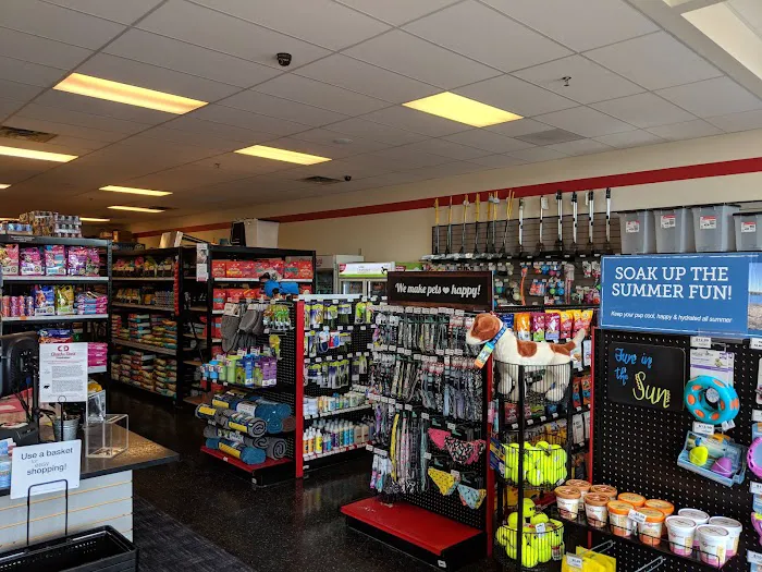 Chuck & Don's Pet Food & Supplies Picture 5
