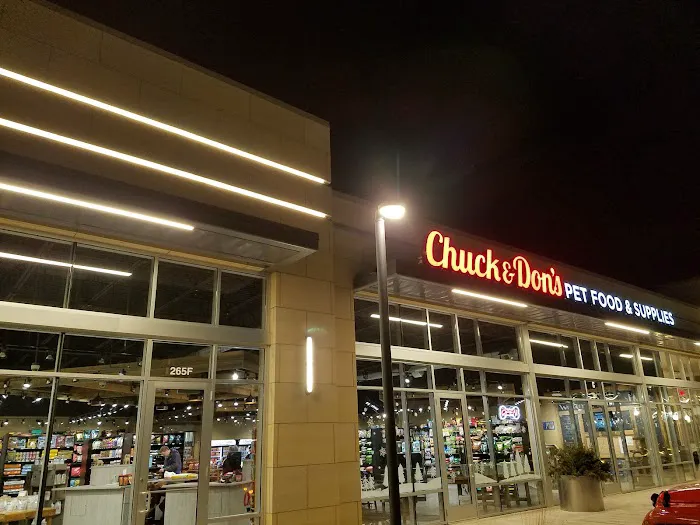 Chuck & Don's Pet Food & Supplies Picture 6