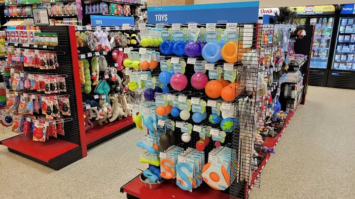 Chuck & Don's Pet Food & Supplies Picture 5