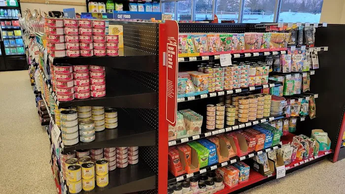 Chuck & Don's Pet Food & Supplies Picture 7